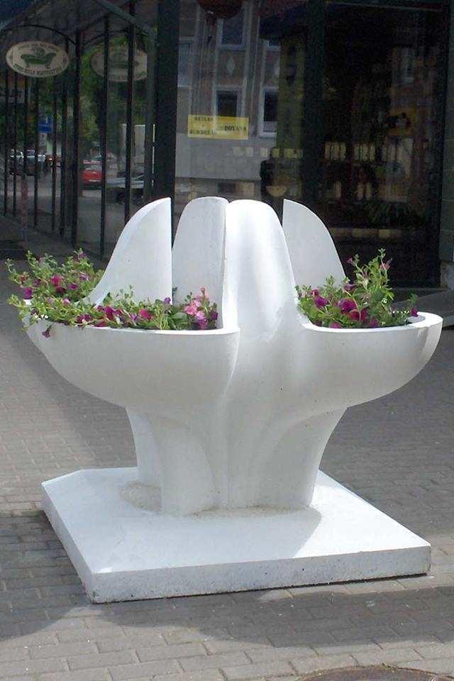 Moderni betoninė vaza